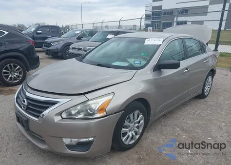 2014 Nissan Altima 2.5 S z USA, uszkodzony, nr VIN 1N4AL3AP8EC277127